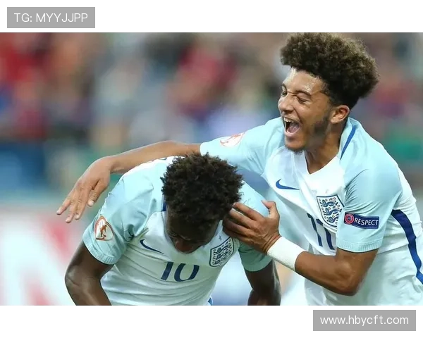 德甲转会窗口最新动态分析：多队争夺新星，竞争态势持续升温