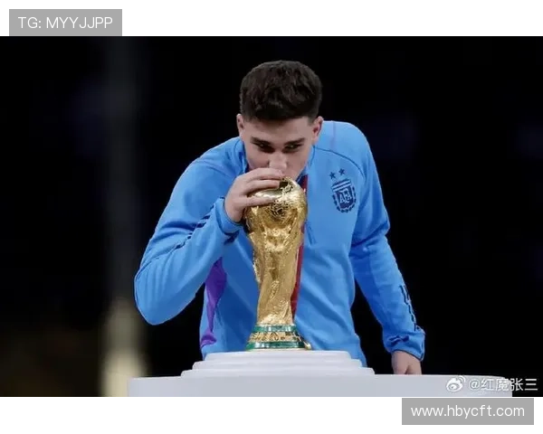 世界杯淘汰赛舞台：阿尔瓦雷斯如何面对顶级对手