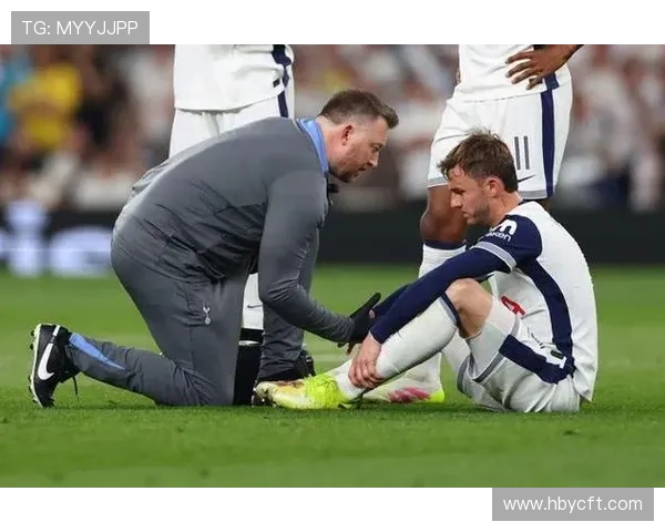 热刺中场连接失控问题逐步显现,当前阶段对整体进攻流畅性造成影响 热刺中场连接失控问题逐步显现,当前阶段对整体进攻流畅性造成影响